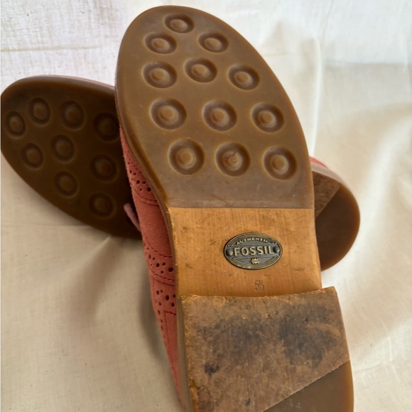 Vintage Fossil Pink Suede Oxfords - Picture 5 of 5